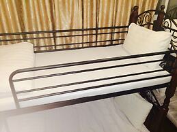 High Five Hotel