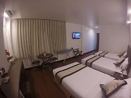High Five Hotel