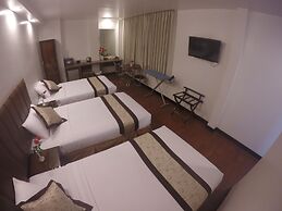 High Five Hotel