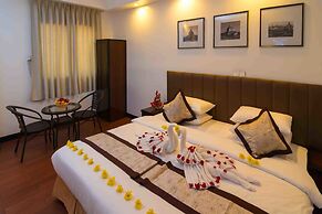 High Five Hotel