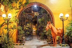 Hotel Suites La Hacienda