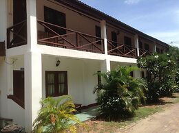 Siam Shades House