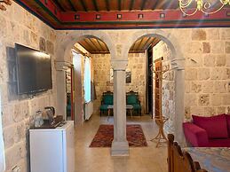 Elysée Cave House