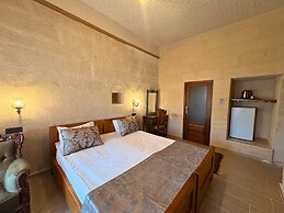 Elysée Cave House