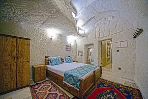 Elysée Cave House
