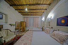 Elysée Cave House