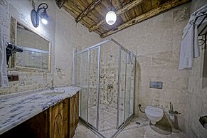 Elysée Cave House