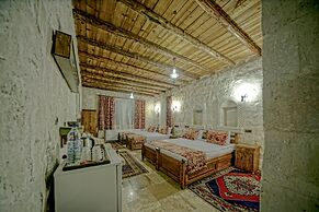 Elysée Cave House