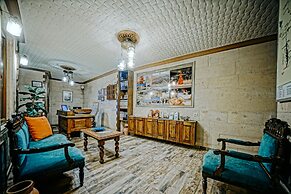 Elysée Cave House