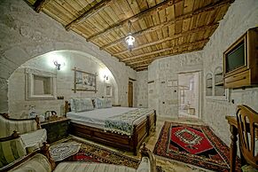 Elysée Cave House
