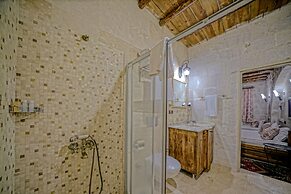 Elysée Cave House