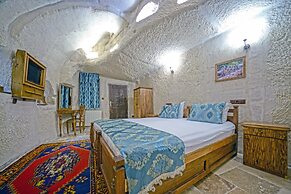 Elysée Cave House