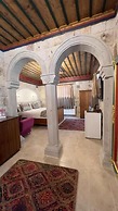 Elysée Cave House