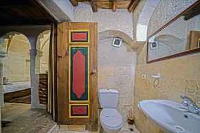 Elysée Cave House
