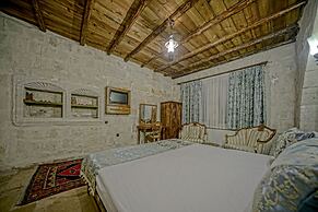 Elysée Cave House