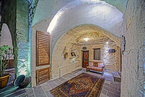 Elysée Cave House