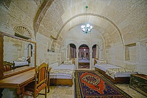 Elysée Cave House