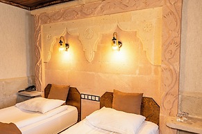 Ciner Hotel