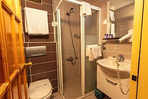 Ciner Hotel