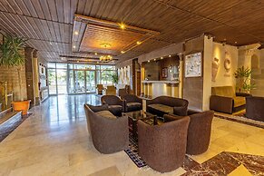 Ciner Hotel