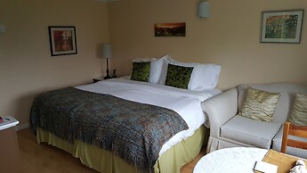 Above The Inlet B&B and Vacation Rental