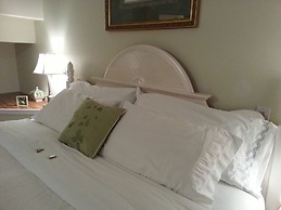 Above The Inlet B&B and Vacation Rental