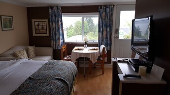 Above The Inlet B&B and Vacation Rental