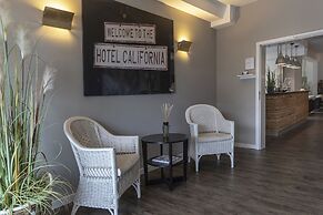 Beach Hotel California