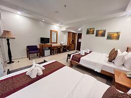 Aristocrat Residence & Hotel