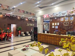 Aristocrat Residence & Hotel