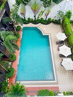 Aristocrat Residence & Hotel