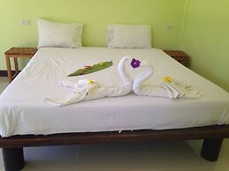 Khaolak Summer House Resort