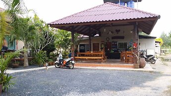 Khaolak Summer House Resort
