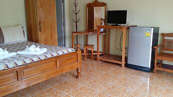 Khaolak Summer House Resort