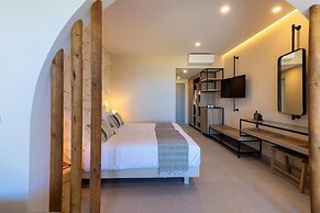 Eliros Mare Beachfront Poem Hotel
