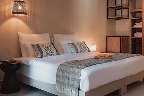 Eliros Mare Beachfront Poem Hotel