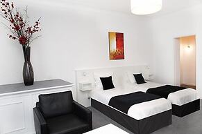 Hôtel Satellite