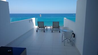 Vrissaki Beach Hotel