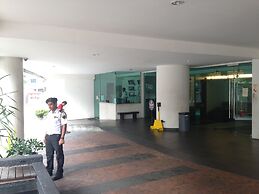 Luxury Service Suite At Taragon KL