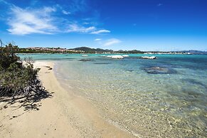 Baia de Bahas Residence