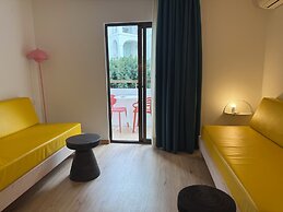 Poniente Playa Aparthotel