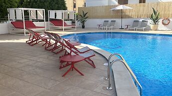 Poniente Playa Aparthotel