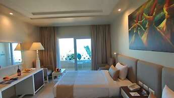Sunny Days El Palacio Resort & Spa