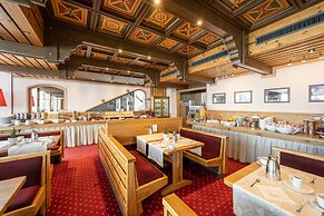 Hotel Alpina