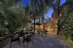 Tago Tulum by G Hotels