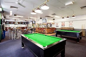 Upper Ross Hotel