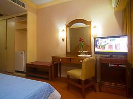 Grand City Hotel