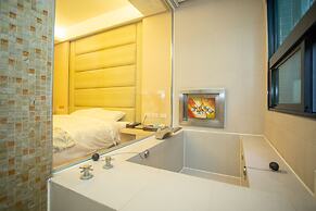 Skylight B&B
