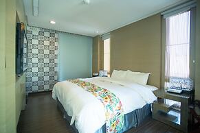 Skylight B&B