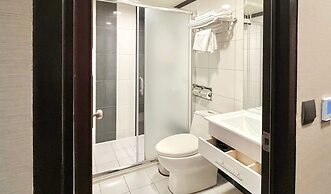 Grand Earl Hotel